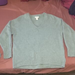H&M Light Green V-Neck Sweater